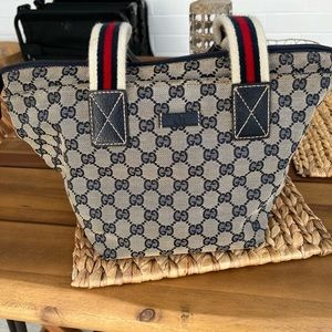 Gucci Supreme GG tote